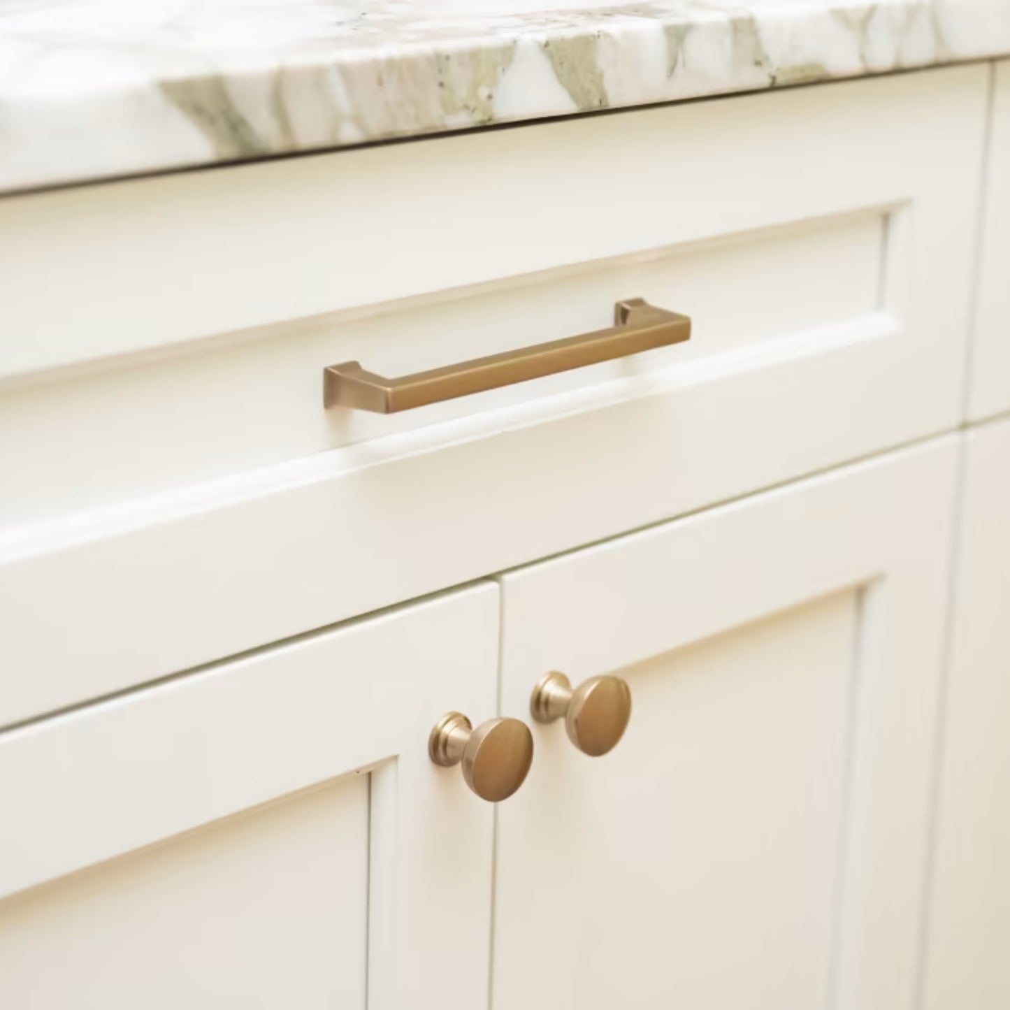 Alexander Cabinet Pull