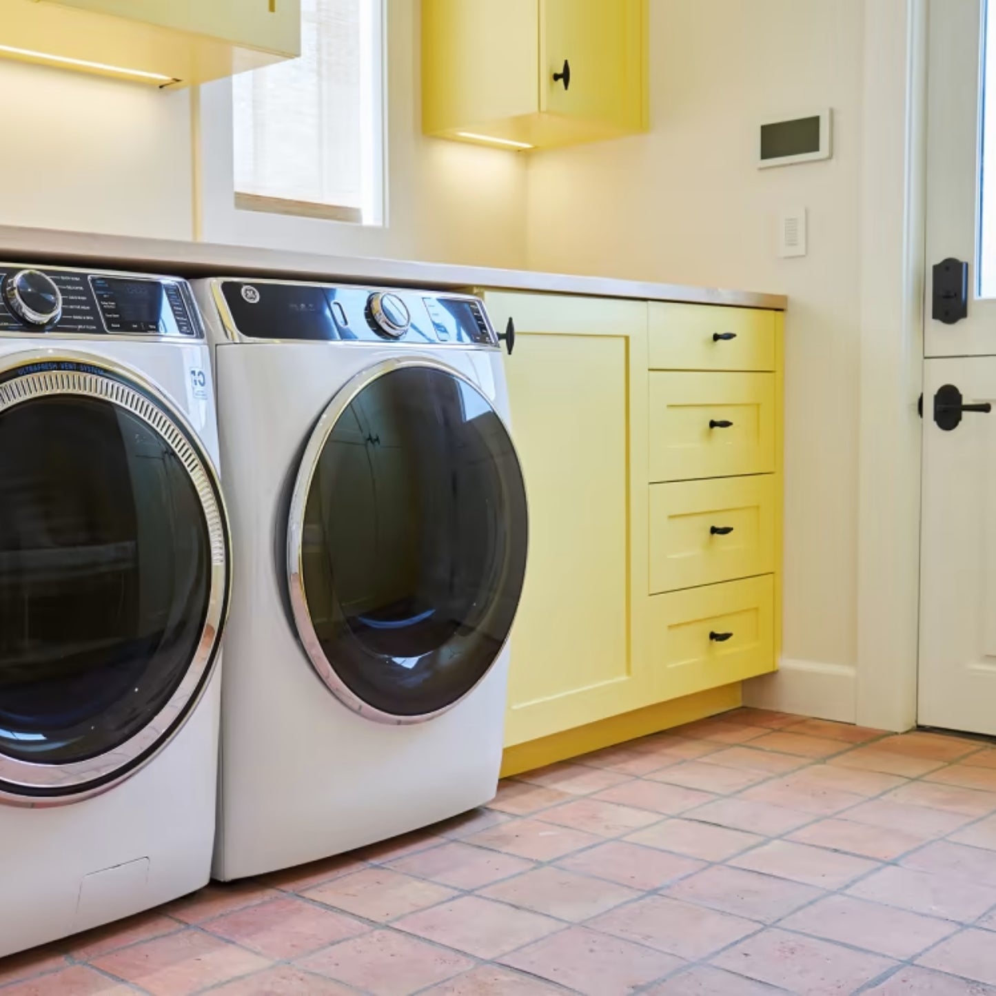 Fluted Finger Tuscany Bronze Cabinet Knob