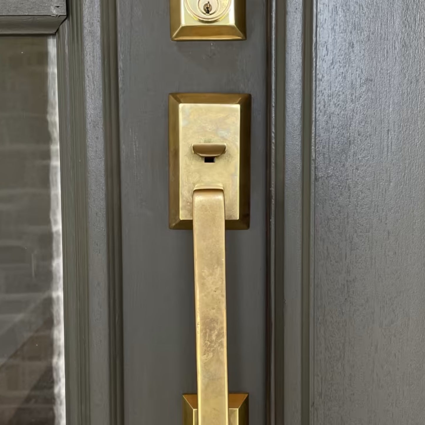 Transitional Heritage Sectional