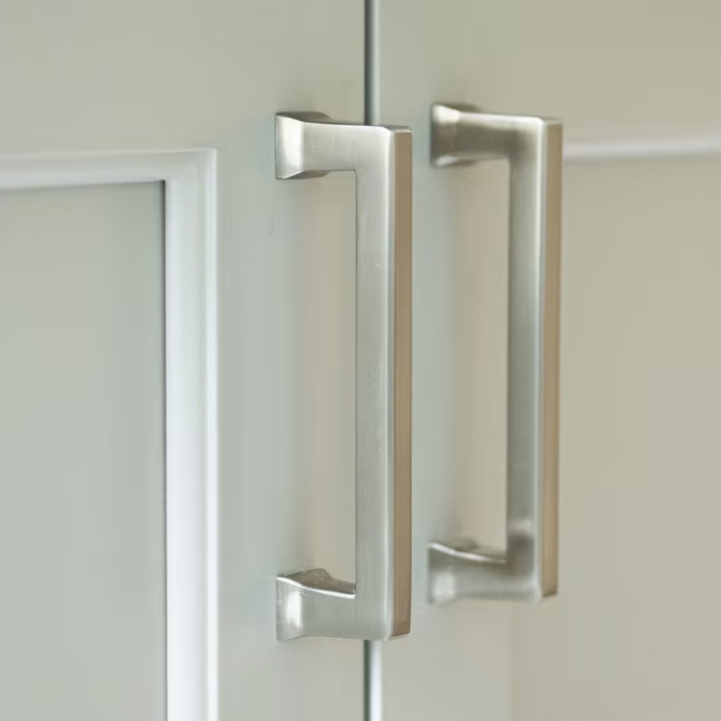 Alexander Cabinet Pull