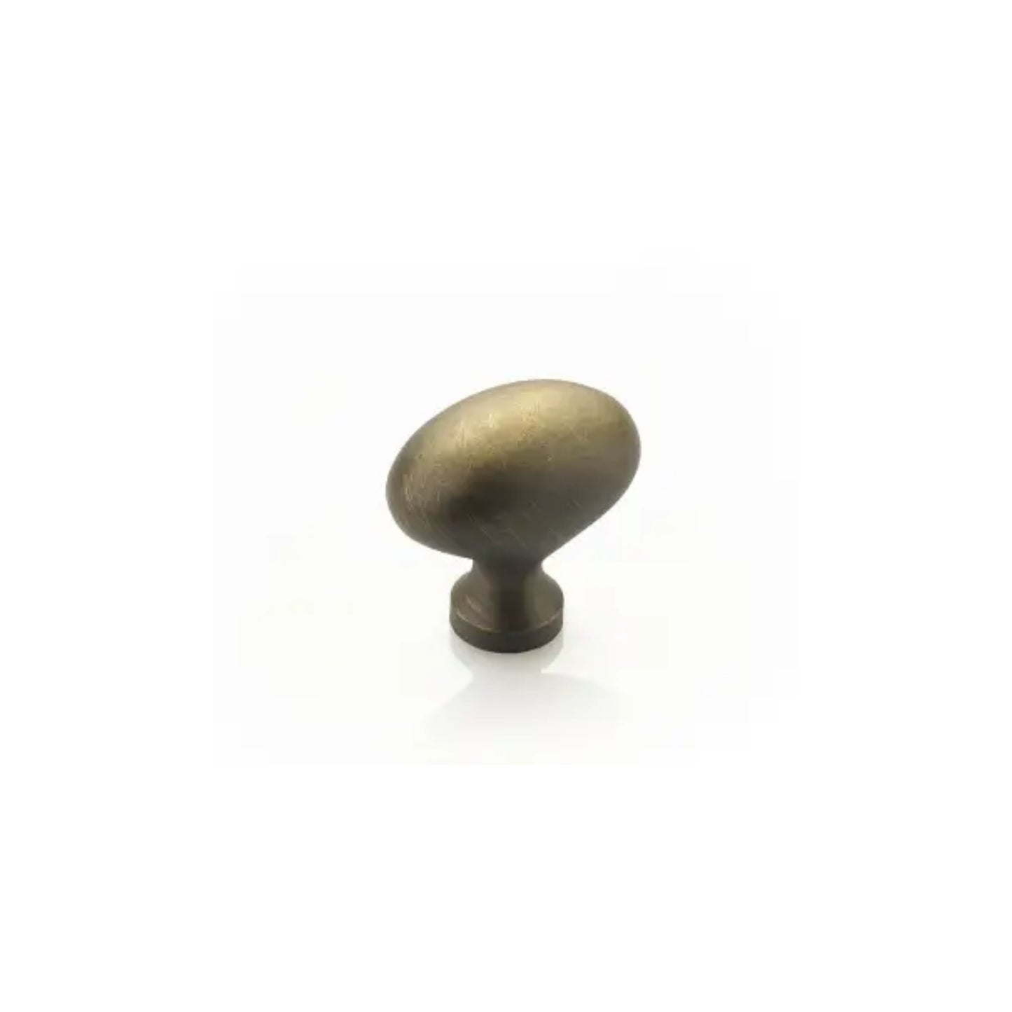 Traditional Oval Knob